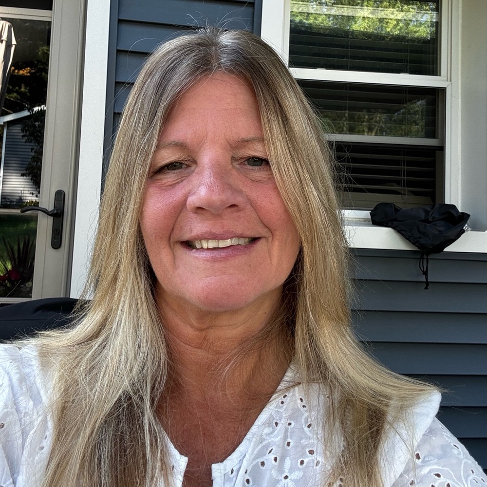 Meet your Posher, Posh